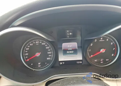 2017 Mercedes-Benz C 300 из США, поврежденный, VIN 55SWF4JB6HU195372